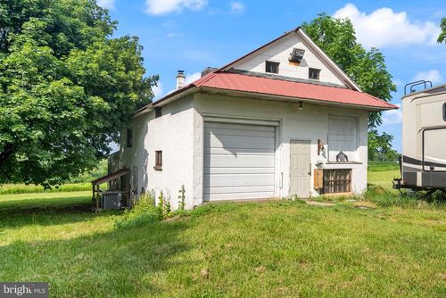 3-warehousegarage-1112 W Bridge Street, SPRING CITY, PA, 19475 | Card Image