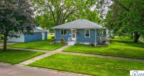 801 4th Ave Sw, Wells, MN, 56097-1407 | Card Image