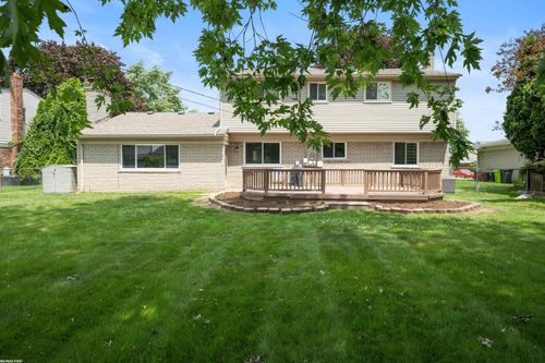 29406 Burwick St, Harrison Twp, MI, 48045-2604 | Card Image