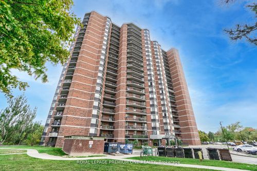 310-236 Albion Rd, Etobicoke, ON, M9W6A6 | Card Image