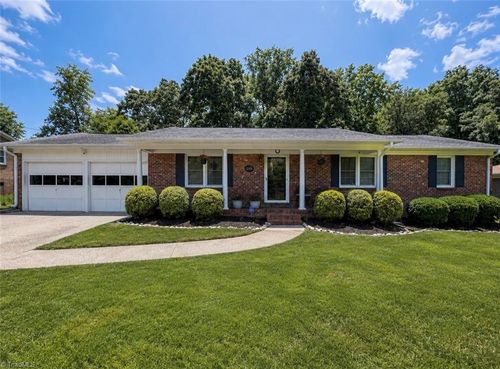 2115 Ledford Rd, Greensboro, NC, 27406-7905 | Card Image