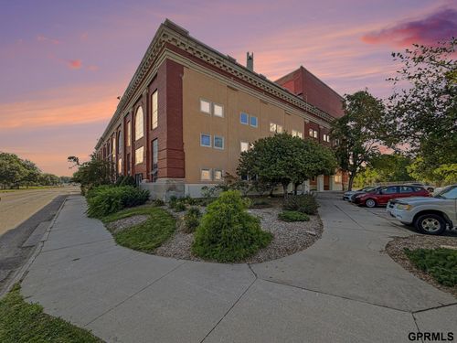 102-2901 A St, Lincoln, NE, 68510-3145 | Card Image