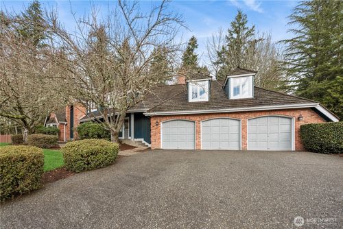 22310 Ne 62nd Pl, Redmond, WA, 98053-2303 | Card Image
