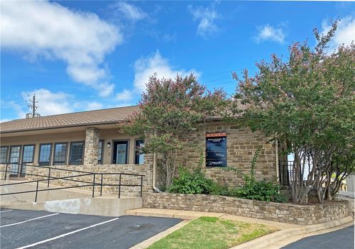 ste-v2-13740 N Highway 183, Austin, TX, 78750-1841 | Card Image