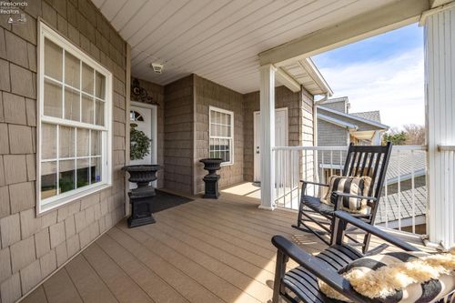 2892 Whispering Shores Dr, Vermilion, OH, 44089-2599 | Card Image