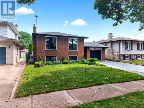 5004 Pettit Ave, Niagara Falls, ON, L2E7B1 | Card Image