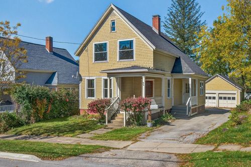 11 North St, Rutland, VT, 05701-3011 | Card Image