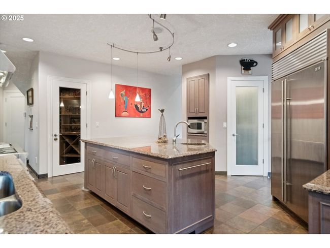 1276 Nw Meadows Dr, House other with 4 bedrooms, 3 bathrooms and 3 parking in McMinnville OR | Image 12