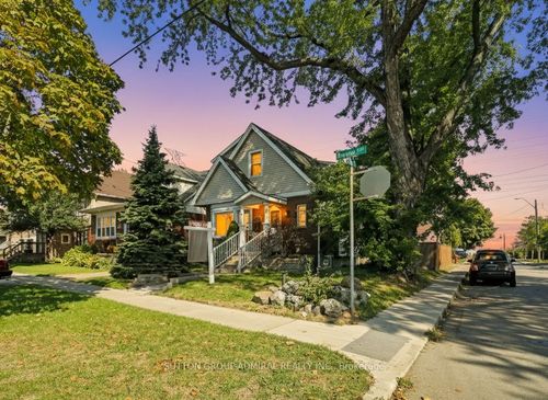 365 Beach Blvd, Hamilton, ON, L8H6W6 | Card Image