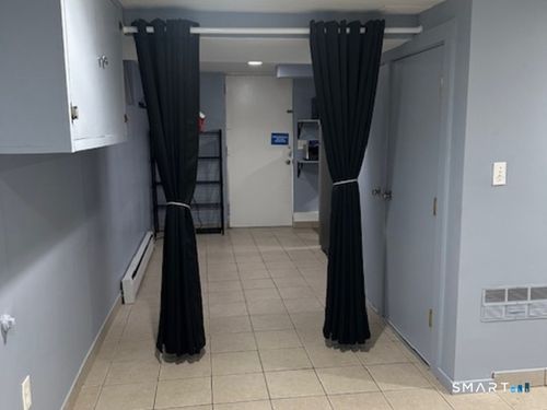 2136 Barnum Ave, Stratford, CT, 06615-5514 | Card Image