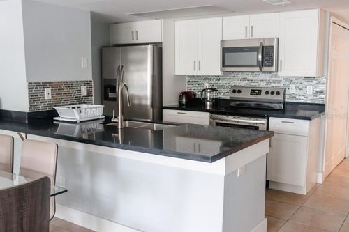 apt-41-5009 Laguna Bay Cir, KISSIMMEE, FL, 34746-5406 | Card Image
