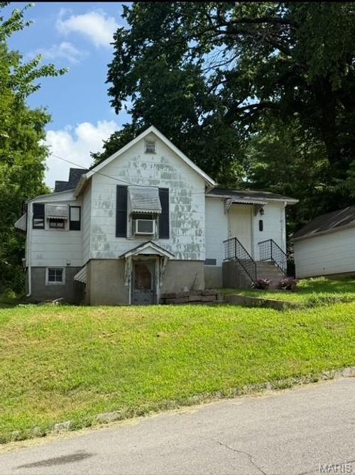 430 Johnson St, Cape Girardeau, MO, 63701-7012 | Card Image