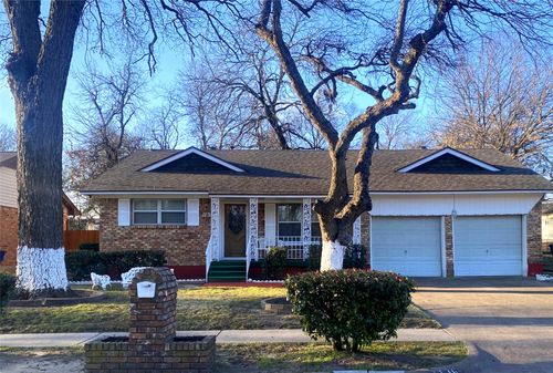 1136 E Five Mile Pkwy, Dallas, TX, 75216-6856 | Card Image