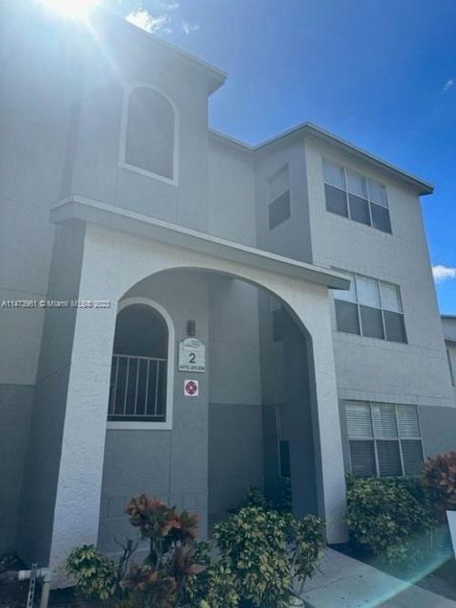 226-1401 Village Blvd, West Palm Beach, FL, 33409 | Card Image