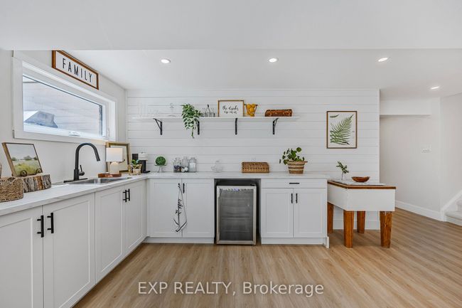 81 Forest Cir, House other with 6 bedrooms, 2 bathrooms and 6 parking in Tiny ON | Image 28