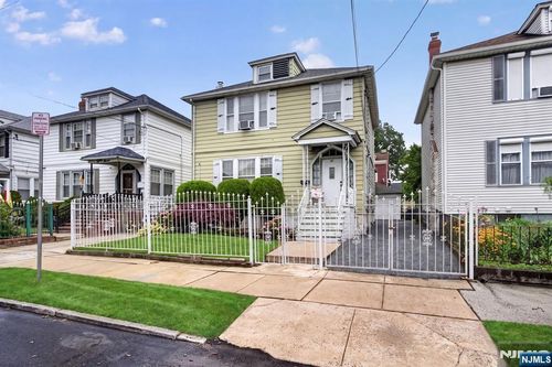 85 10th Street, Newark, NJ, 07107 | Card Image