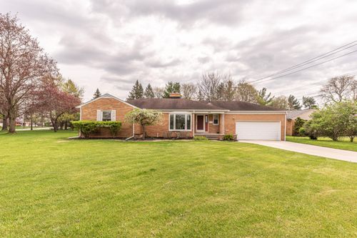 415 Linden Ct, Saline, MI, 48176-1117 | Card Image