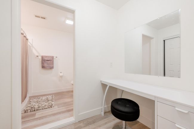 Basement Makeup Room | Image 23
