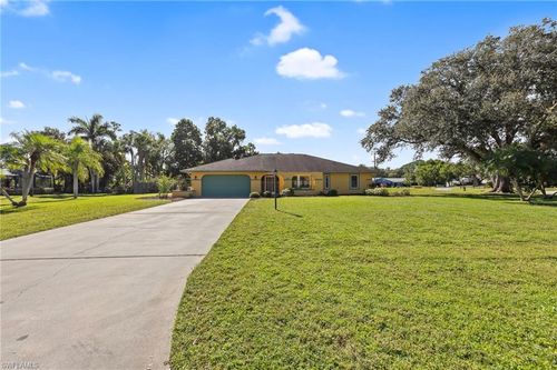 7810 Deni Dr, NORTH FORT MYERS, FL, 33917-3343 | Card Image