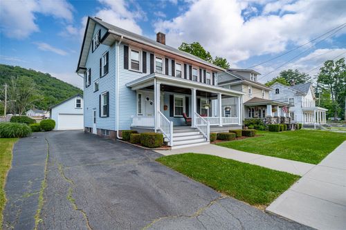 30 Sullivan Ave, Port Jervis, NY, 12771-1617 | Card Image