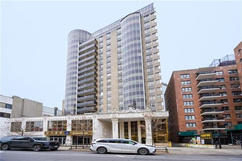 17b-133-38 Sanford Avenue, Flushing, NY, 11355 | Card Image