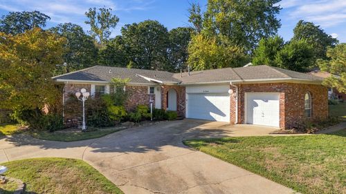 1000 Cedar Ave, Sand Springs, OK, 74063-8904 | Card Image