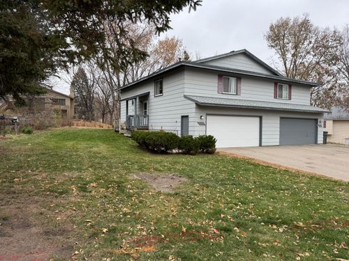 8275 Cypress Ln, Eden Prairie, MN, 55347-1570 | Card Image