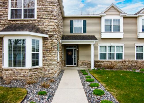 3247 Wexford Dr, Traverse City, MI, 49685-7347 | Card Image