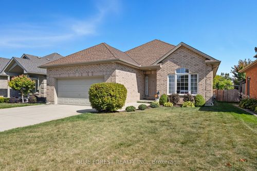 86 Calvert Lane, Ilderton, ON, N0M2A0 | Card Image