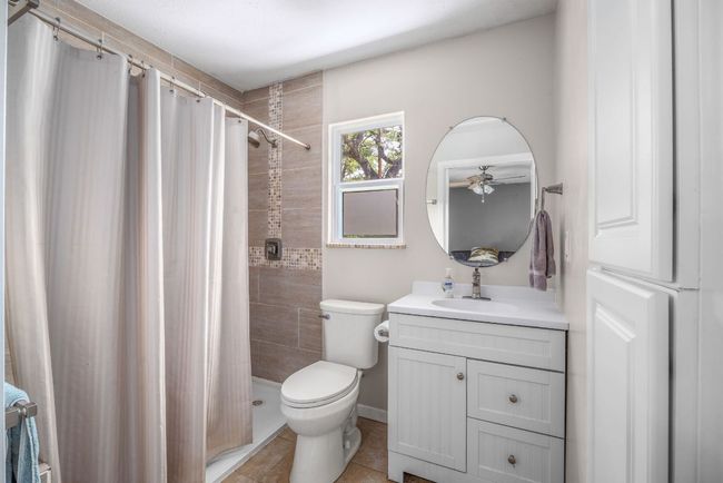 Guest apartment bathroom | Image 27