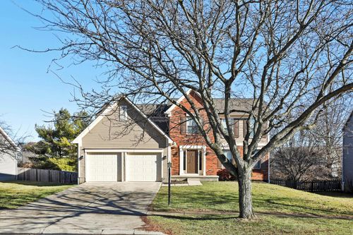 1352 River Trail Dr, Grove City, OH, 43123-8870 | Card Image