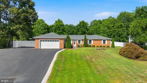 18 Quailwood Pkwy, LA PLATA, MD, 20646-3116 | Card Image