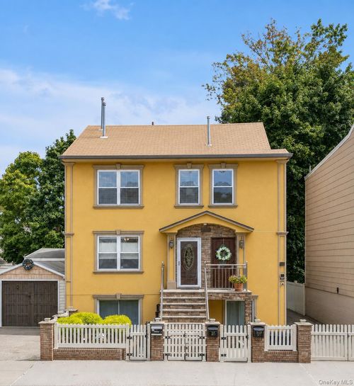 b-7137 70th Street, New York, NY, 11385 | Card Image