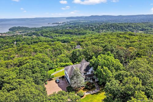 10 Soluri Ln, Tomkins Cove, NY, 10986-1308 | Card Image