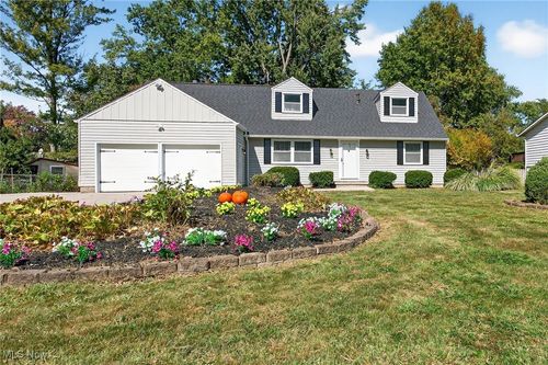 34192 Gail Dr, North Ridgeville, OH, 44039-3110 | Card Image