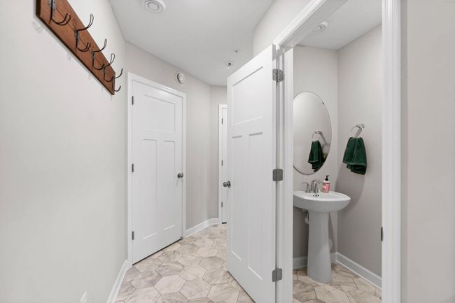 8757 Parkington Ave Ne, Townhouse with 3 bedrooms, 3 bathrooms and null parking in Elk River MN | Image 12