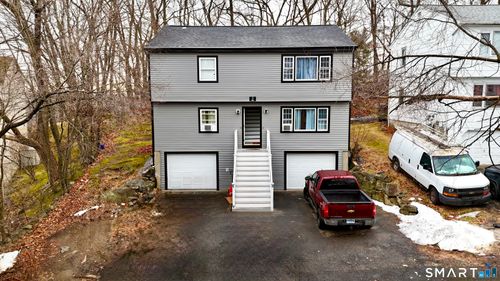 22 Irving Place, Danbury, CT, 06810 | Card Image