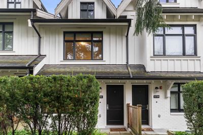 5741 St George St, Townhouse with 3 bedrooms, 2 bathrooms and 1 parking in Vancouver BC | Image 2