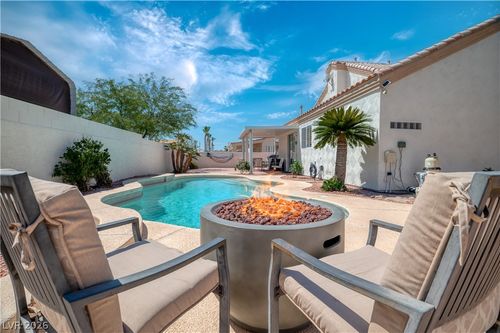 3176 Sterlingshire Dr, Las Vegas, NV, 89146-6225 | Card Image