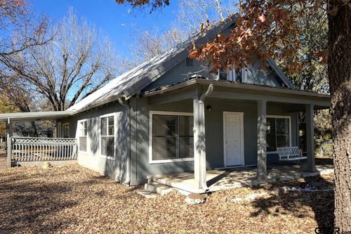 614 W Main St, Bullard, TX, 75757-5226 | Card Image