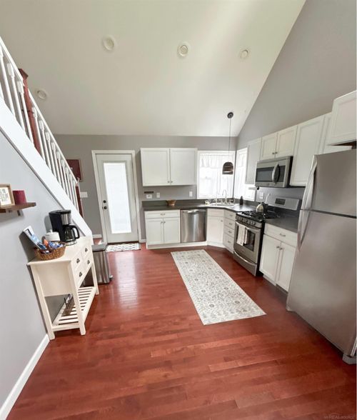 8824 North St, Vassar, MI, 48768-9487 | Card Image