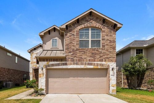 5115 Misty Ln, Bacliff, TX, 77518-2182 | Card Image