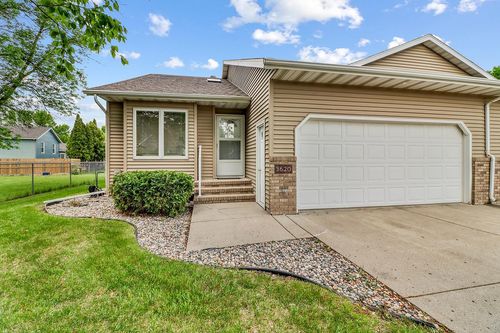 3620 5th St S, Moorhead, MN, 56560-5516 | Card Image