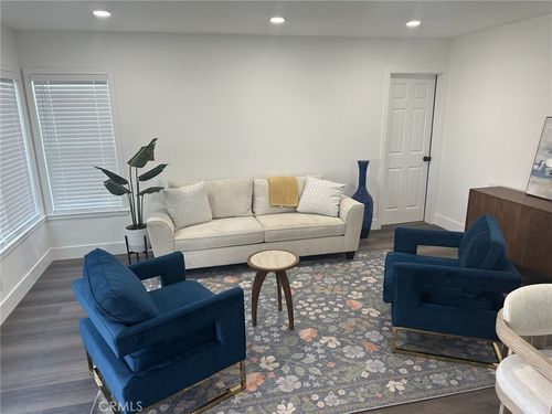 5100 E 60th Pl, Maywood, CA, 90270-3516 | Card Image