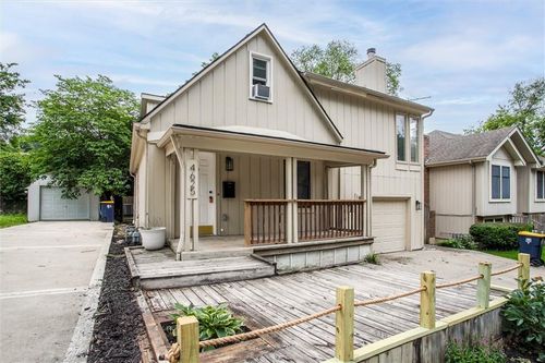4625 Bell St, Kansas City, MO, 64112-1110 | Card Image