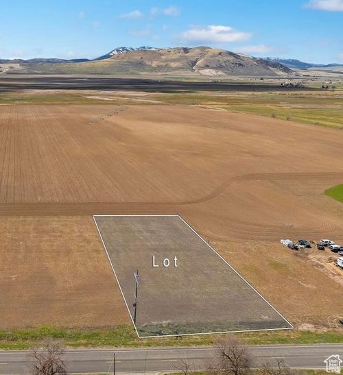 3-7985 N 2400 W, Amalga, UT, 84335-9640 | Card Image