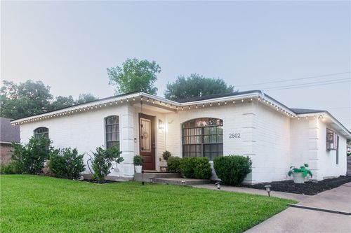 2602 Arbor Dr, Bryan, TX, 77802-2907 | Card Image
