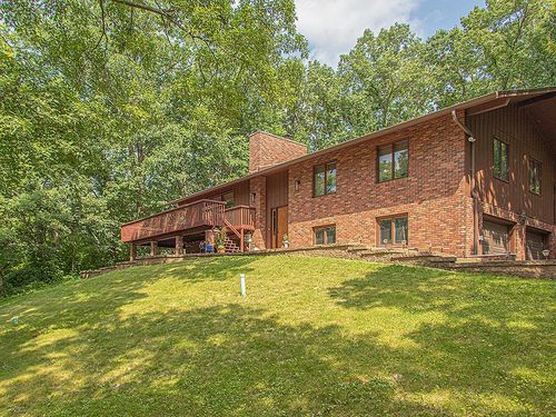 5737 Fox Chase Drive, Hokah, MN, 55941 | Card Image