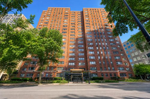 605-2909 N Sheridan Rd, Chicago, IL, 60657-5907 | Card Image