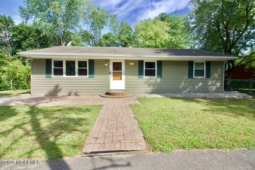 321 Cherokee Dr, BROWNS MILLS, NJ, 08015-6446 | Card Image